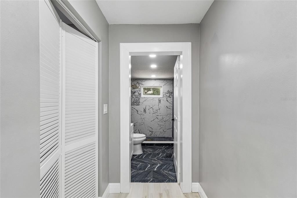 For Sale: $292,000 (3 beds, 2 baths, 1324 Square Feet)