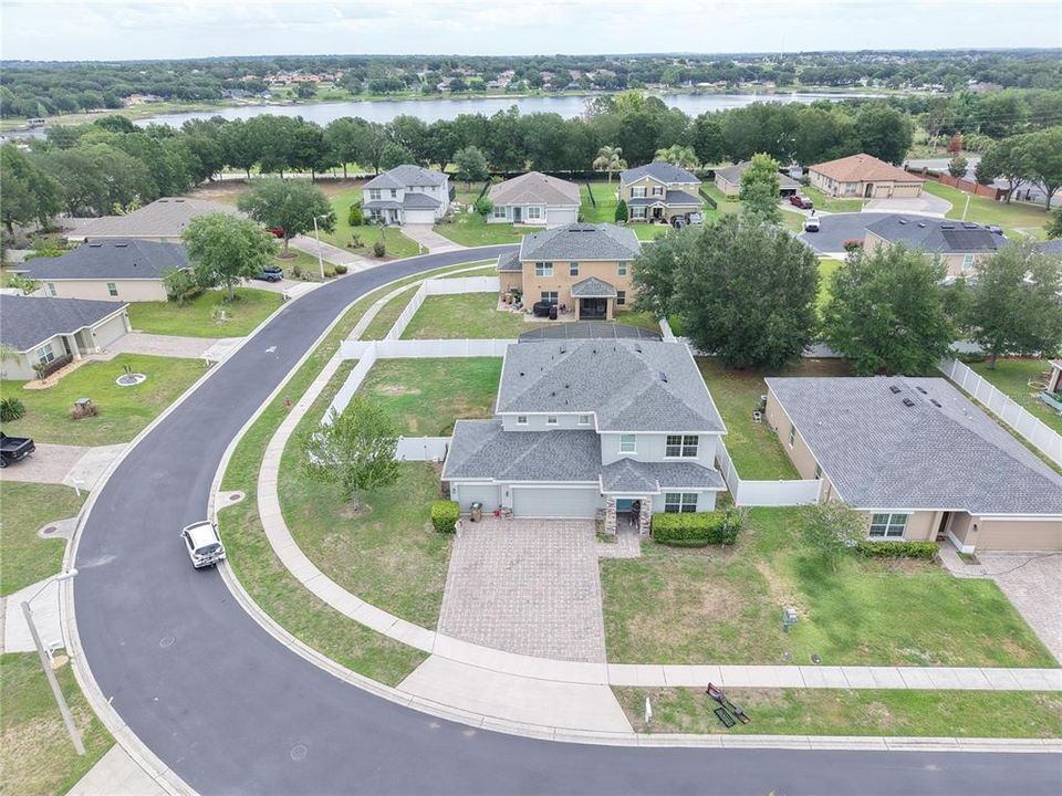 For Sale: $575,000 (4 beds, 2 baths, 2854 Square Feet)