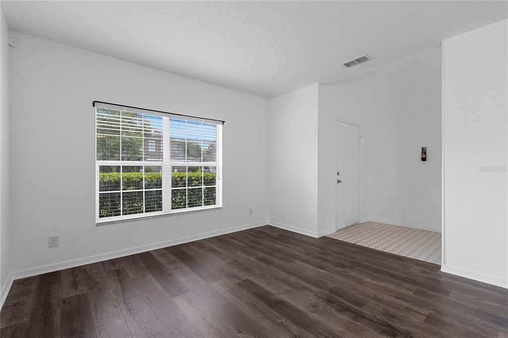 For Sale: $575,000 (4 beds, 2 baths, 2854 Square Feet)