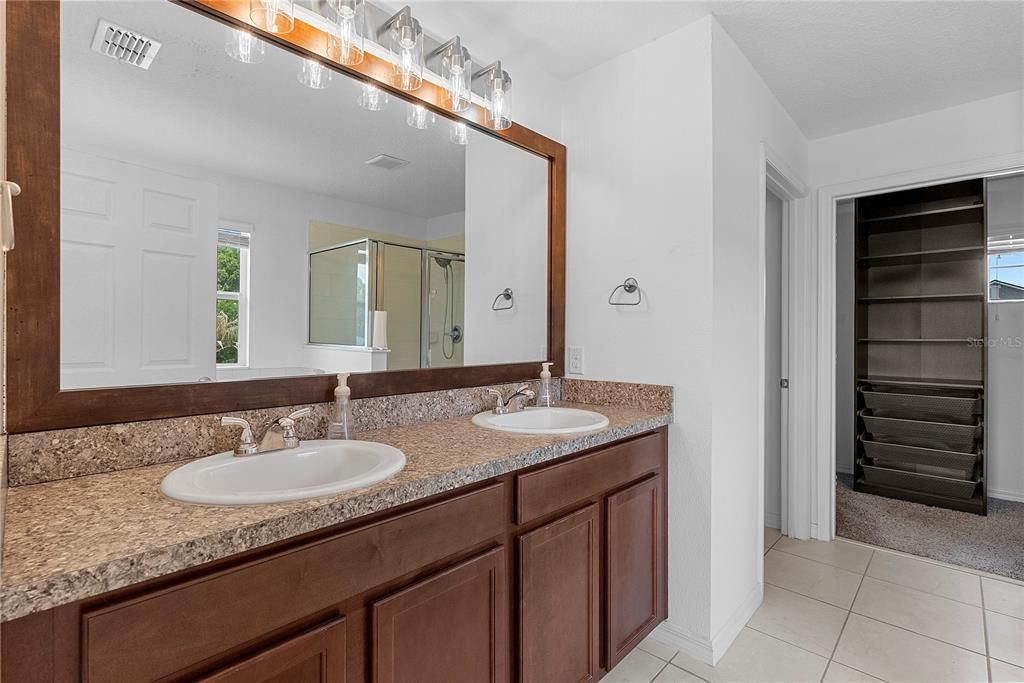 For Sale: $575,000 (4 beds, 2 baths, 2854 Square Feet)