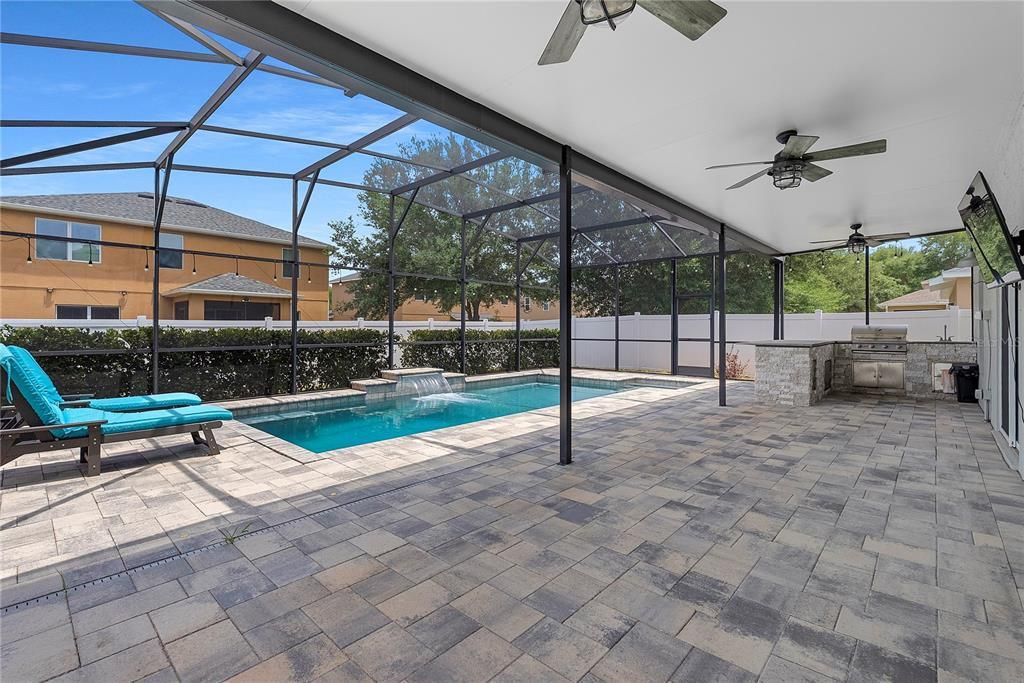 For Sale: $575,000 (4 beds, 2 baths, 2854 Square Feet)