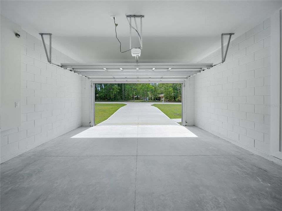 For Sale: $268,000 (3 beds, 2 baths, 1529 Square Feet)