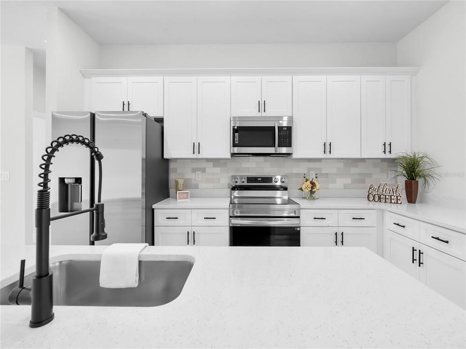 For Sale: $268,000 (3 beds, 2 baths, 1529 Square Feet)