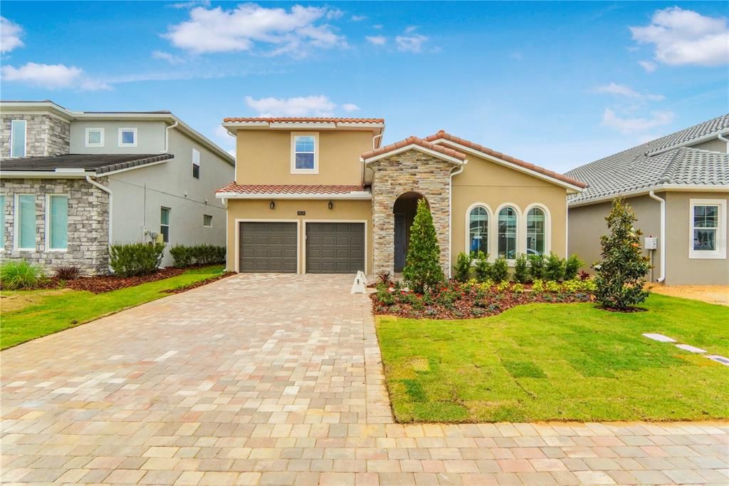For Rent: $5,850 (5 beds, 4 baths, 3076 Square Feet)
