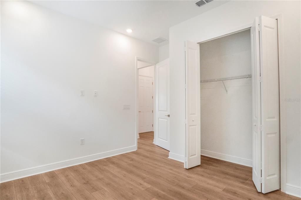 For Rent: $5,850 (5 beds, 4 baths, 3076 Square Feet)