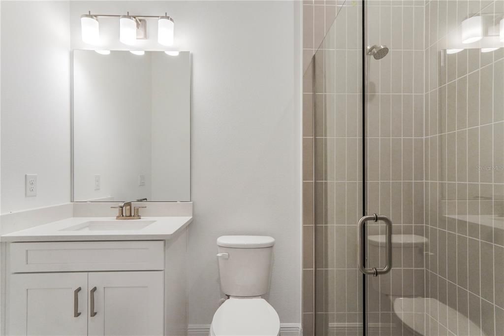 For Rent: $5,850 (5 beds, 4 baths, 3076 Square Feet)