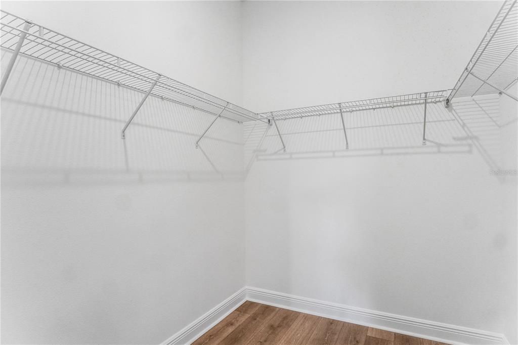 For Rent: $5,850 (5 beds, 4 baths, 3076 Square Feet)