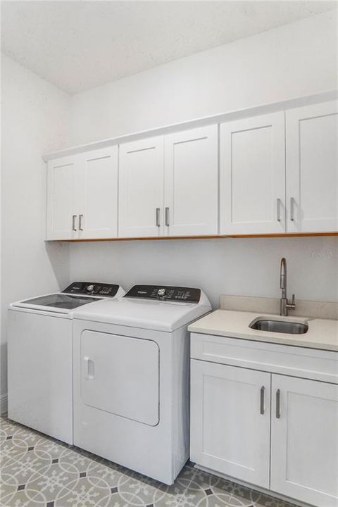 For Rent: $5,850 (5 beds, 4 baths, 3076 Square Feet)