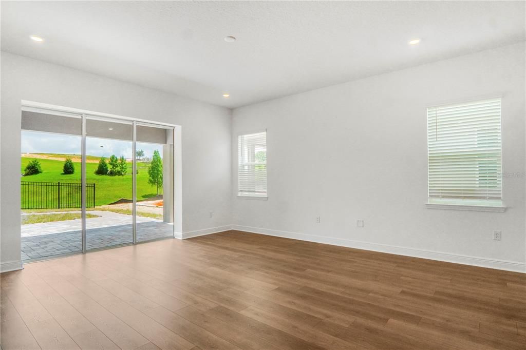 For Rent: $5,850 (5 beds, 4 baths, 3076 Square Feet)