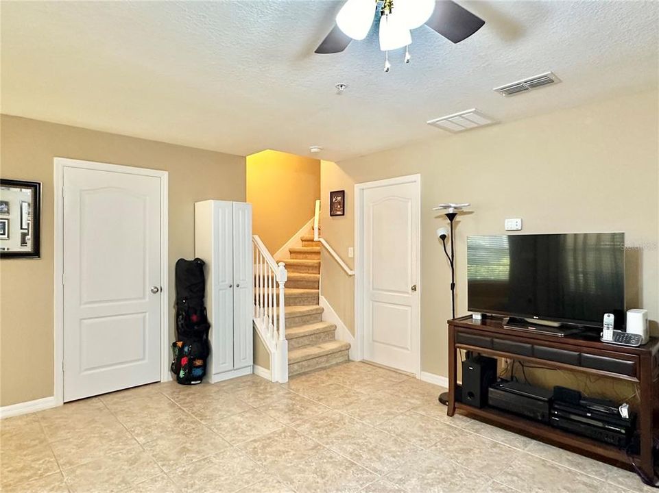 For Sale: $369,000 (3 beds, 2 baths, 2307 Square Feet)