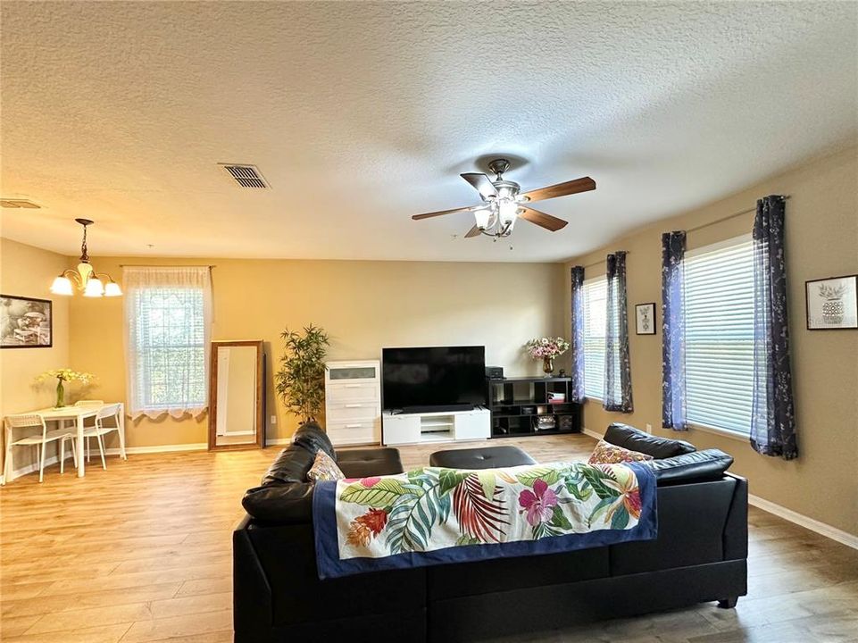 For Sale: $369,000 (3 beds, 2 baths, 2307 Square Feet)