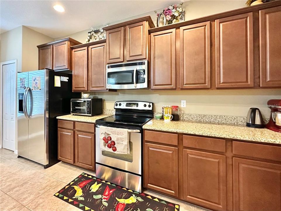 For Sale: $369,000 (3 beds, 2 baths, 2307 Square Feet)