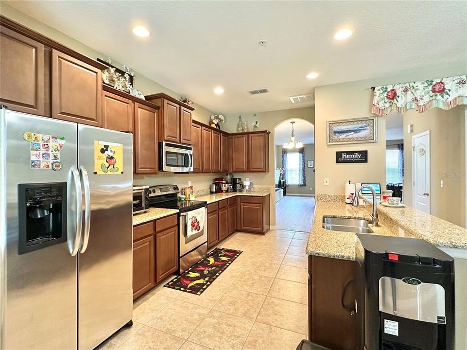 For Sale: $369,000 (3 beds, 2 baths, 2307 Square Feet)