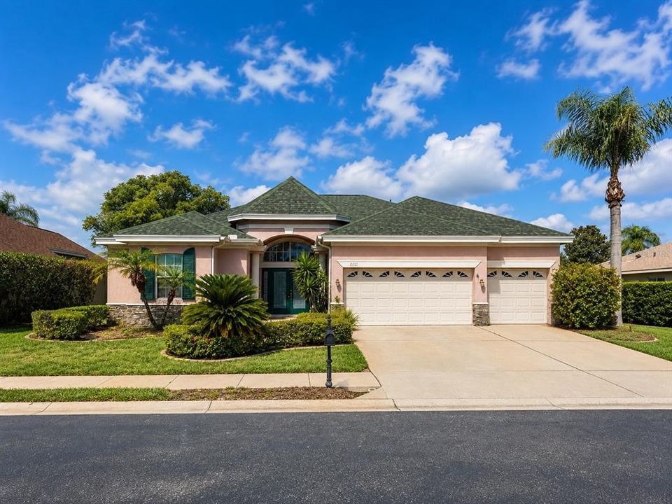 For Sale: $499,000 (4 beds, 3 baths, 2547 Square Feet)