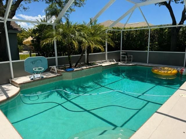 En Venta: $499,000 (4 camas, 3 baños, 2547 Pies cuadrados)