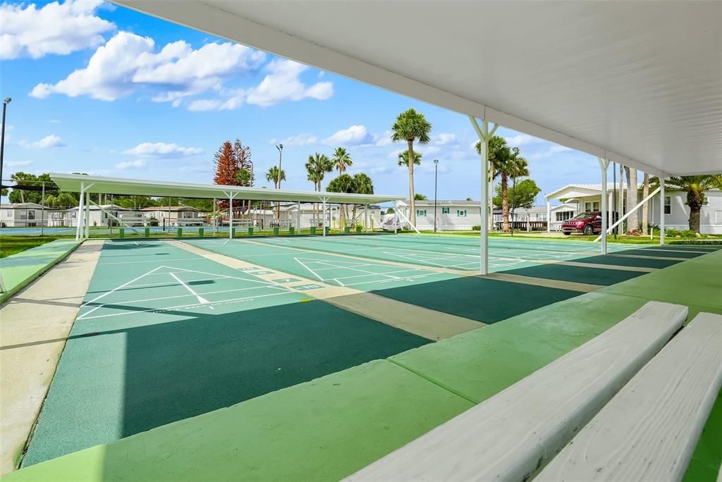 For Sale: $132,023 (2 beds, 1 baths, 896 Square Feet)