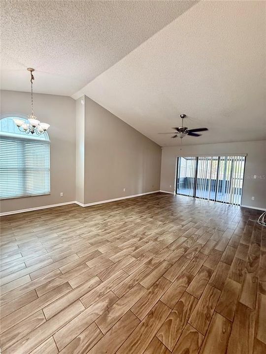 For Rent: $2,250 (3 beds, 2 baths, 1396 Square Feet)