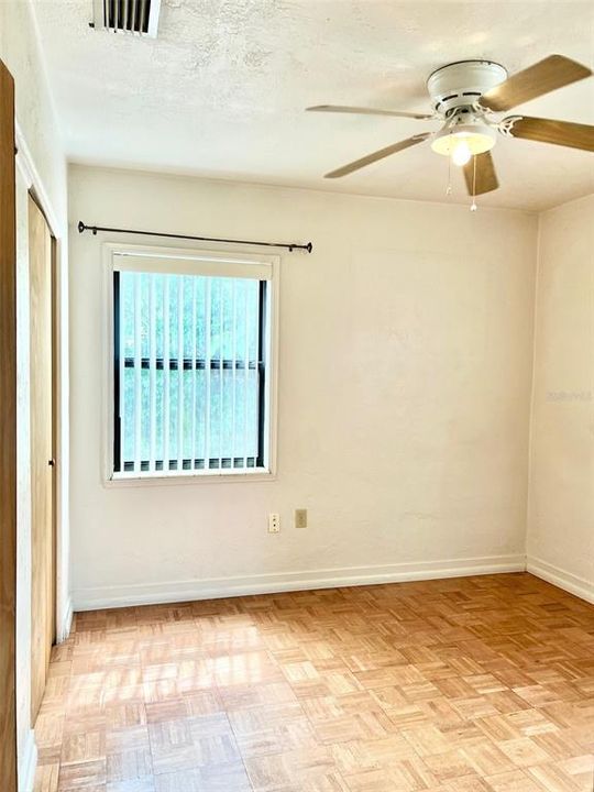 В аренду: $1,895 (2 спален, 1 ванн, 1072 Квадратных фут)