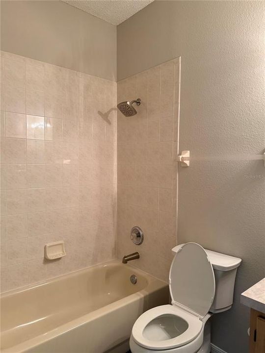 В аренду: $2,600 (3 спален, 2 ванн, 1700 Квадратных фут)