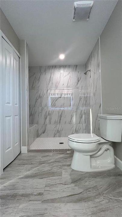 For Rent: $2,000 (3 beds, 2 baths, 1634 Square Feet)