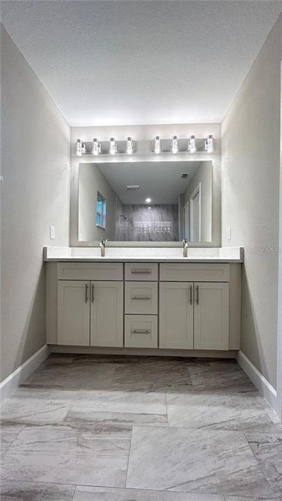 For Rent: $2,000 (3 beds, 2 baths, 1634 Square Feet)