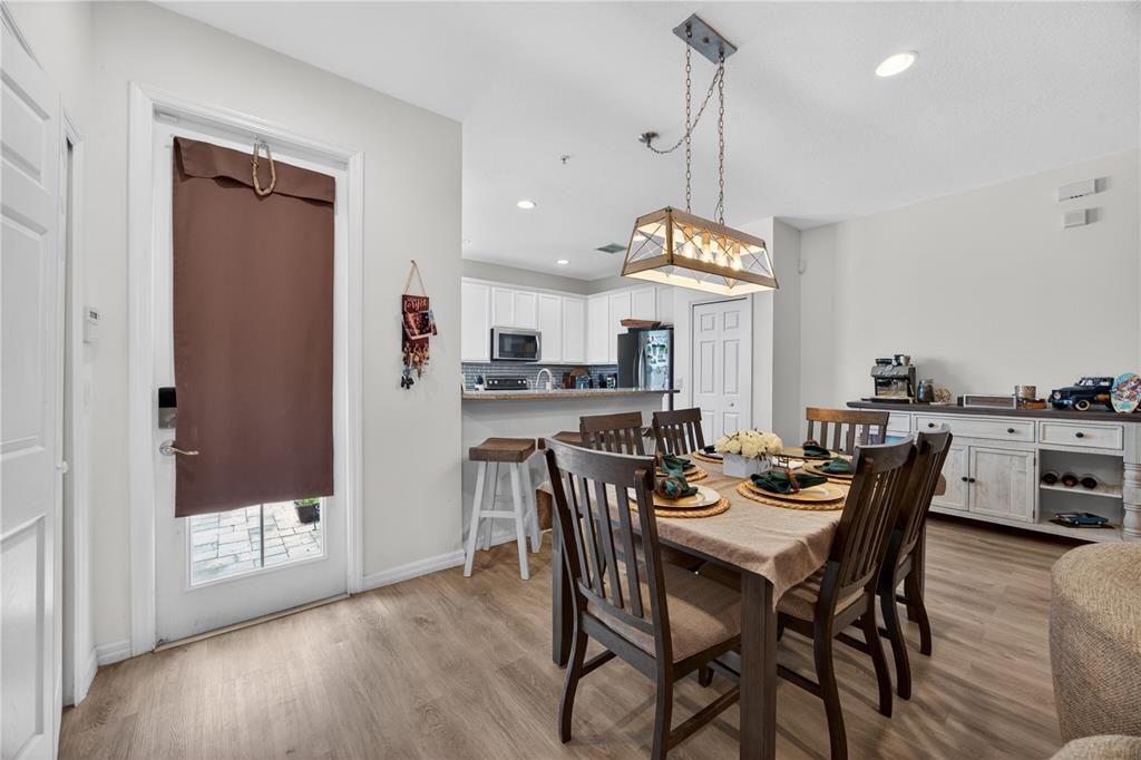 For Sale: $429,900 (4 beds, 3 baths, 1842 Square Feet)