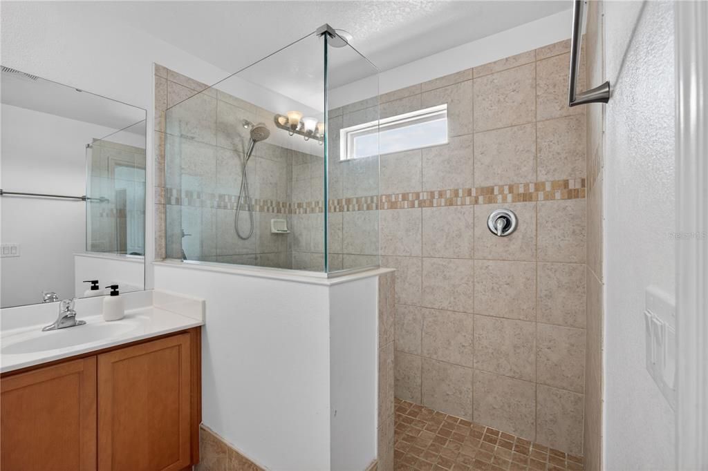 For Sale: $429,900 (4 beds, 3 baths, 1842 Square Feet)