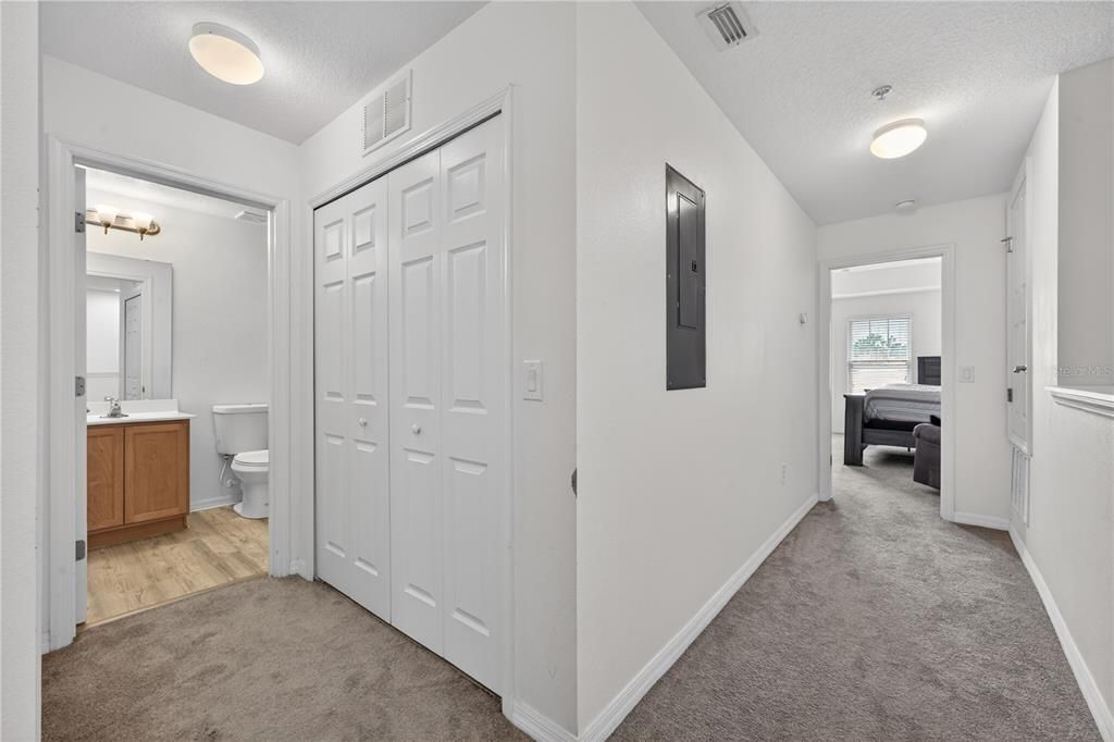 For Sale: $429,900 (4 beds, 3 baths, 1842 Square Feet)