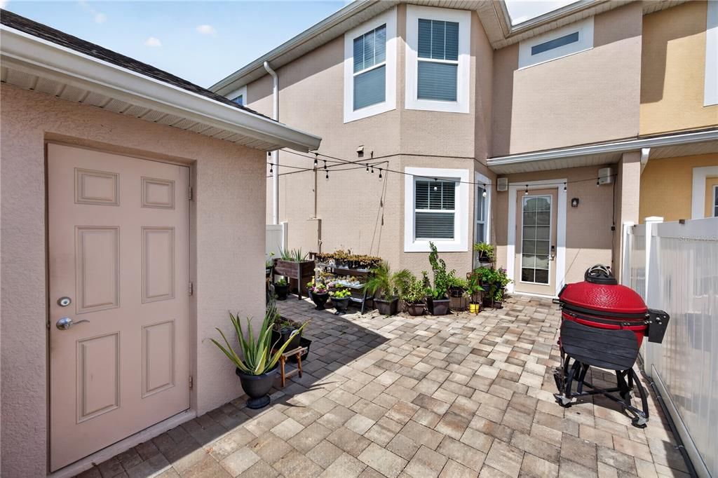 For Sale: $429,900 (4 beds, 3 baths, 1842 Square Feet)
