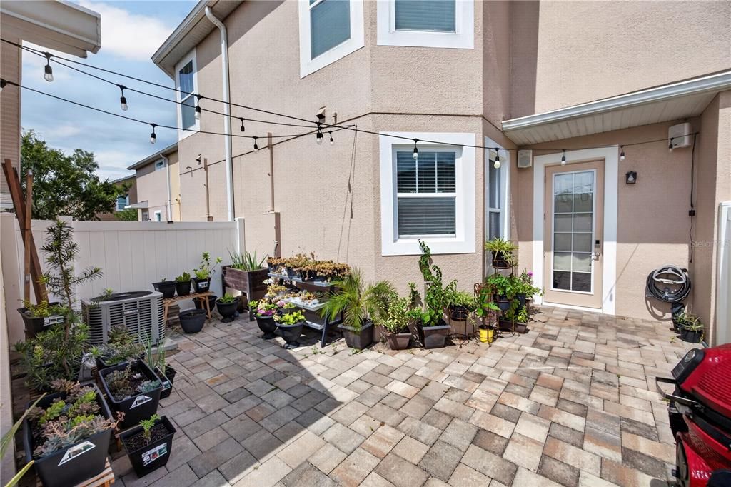 For Sale: $429,900 (4 beds, 3 baths, 1842 Square Feet)