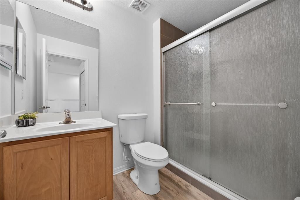 For Sale: $429,900 (4 beds, 3 baths, 1842 Square Feet)