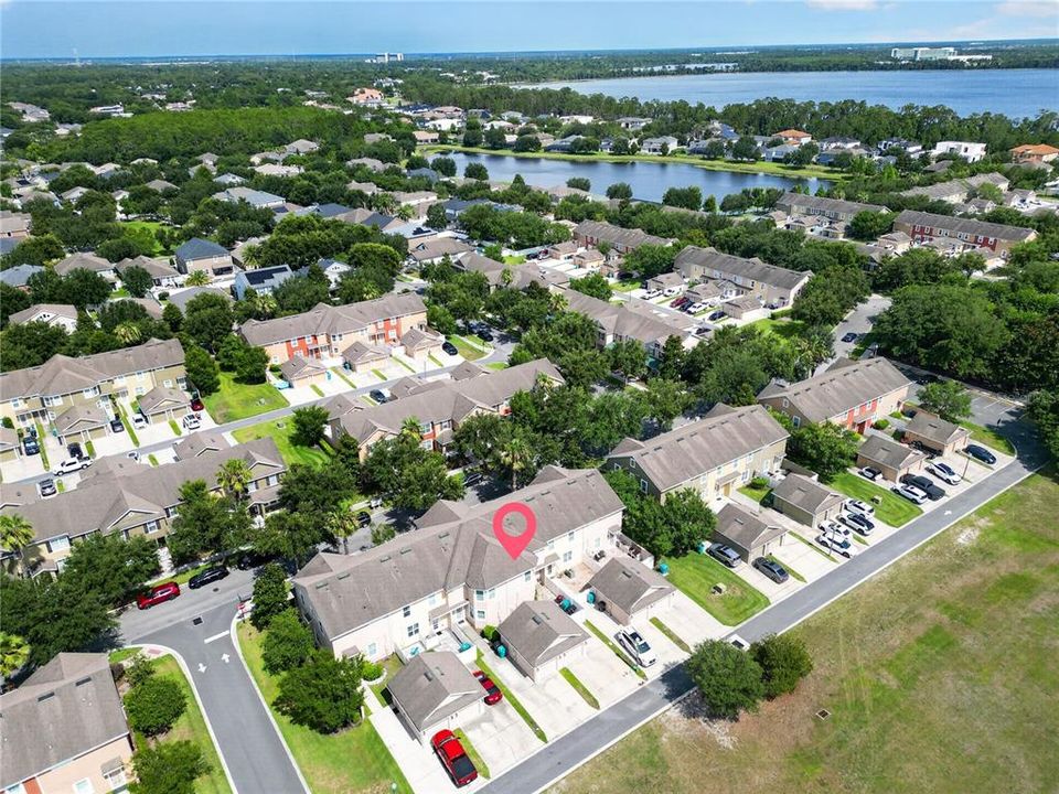 For Sale: $429,900 (4 beds, 3 baths, 1842 Square Feet)