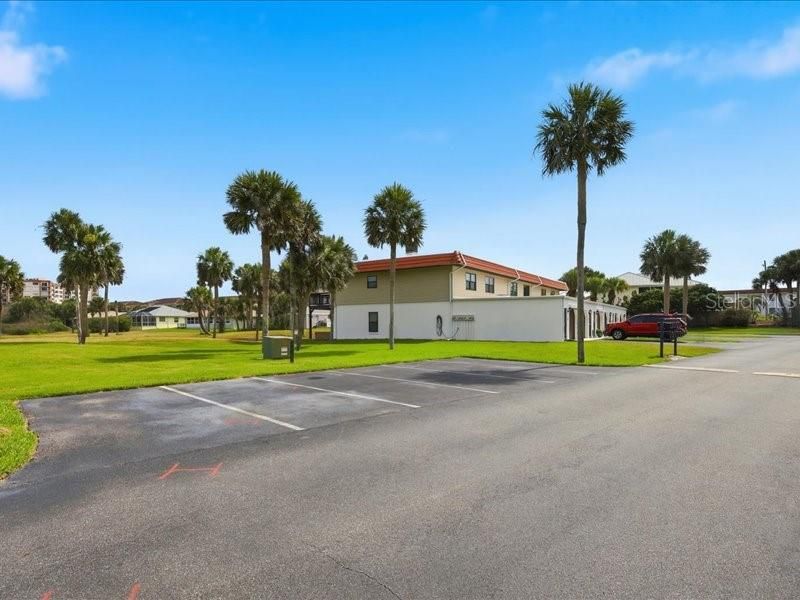 For Sale: $227,000 (3 beds, 2 baths, 1424 Square Feet)