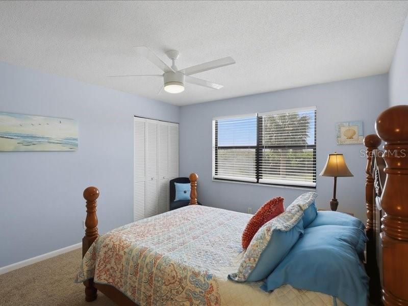 For Sale: $227,000 (3 beds, 2 baths, 1424 Square Feet)