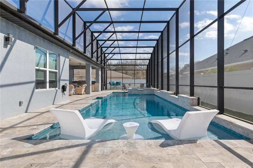 For Sale: $720,000 (5 beds, 3 baths, 2527 Square Feet)