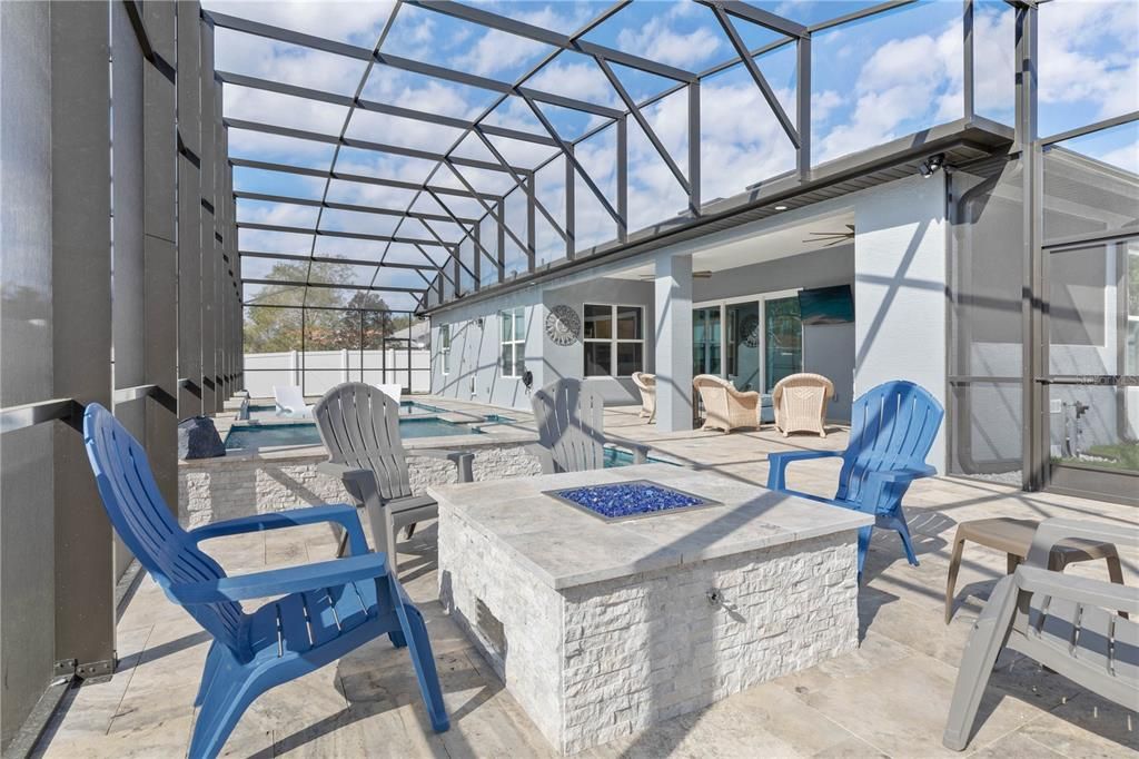 For Sale: $720,000 (5 beds, 3 baths, 2527 Square Feet)