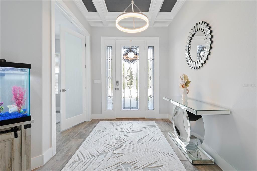 For Sale: $720,000 (5 beds, 3 baths, 2527 Square Feet)