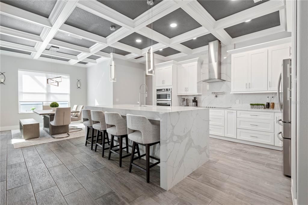 For Sale: $720,000 (5 beds, 3 baths, 2527 Square Feet)