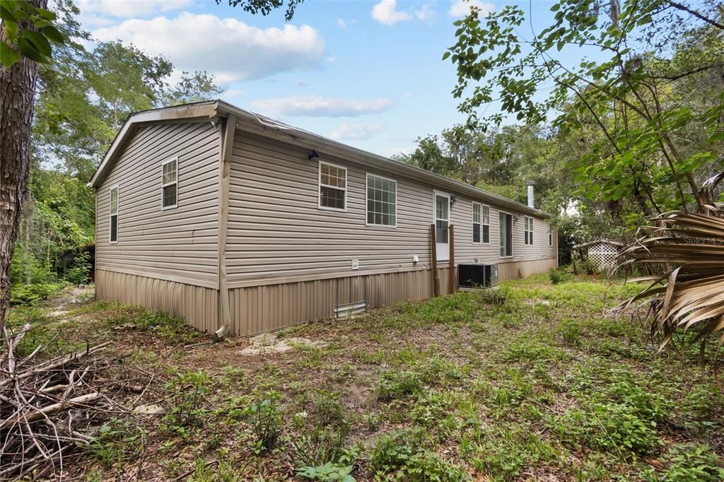 For Sale: $228,933 (4 beds, 2 baths, 2097 Square Feet)