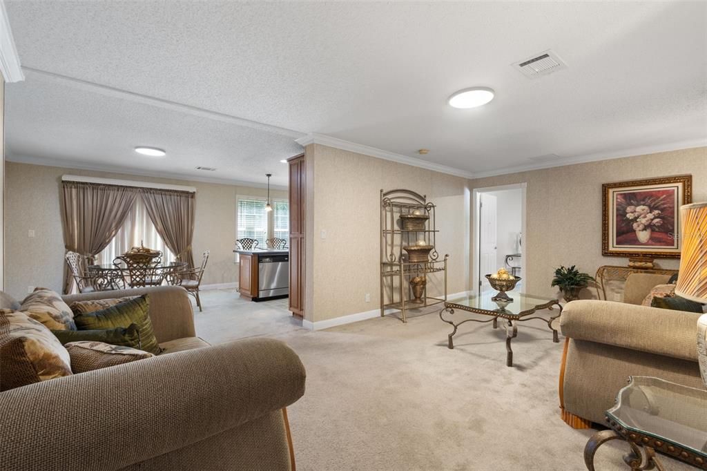 For Sale: $228,933 (4 beds, 2 baths, 2097 Square Feet)