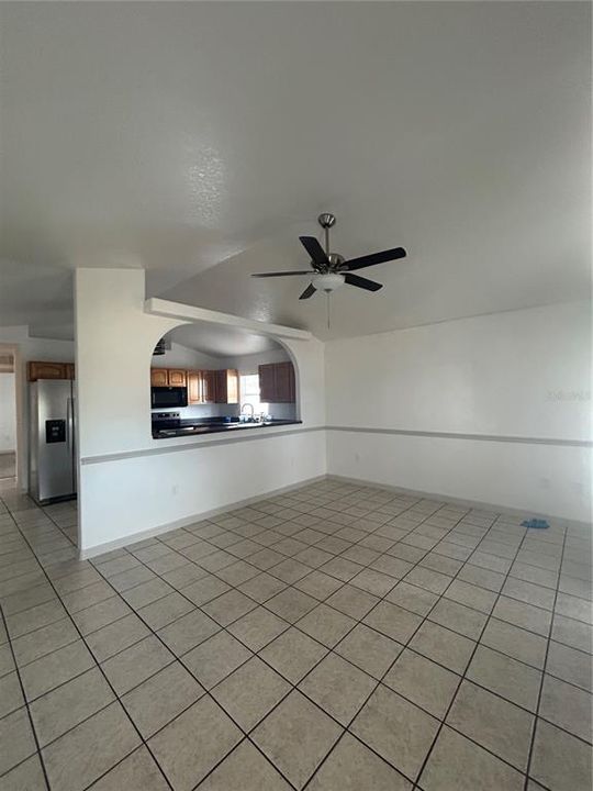 For Rent: $1,800 (3 beds, 2 baths, 1198 Square Feet)