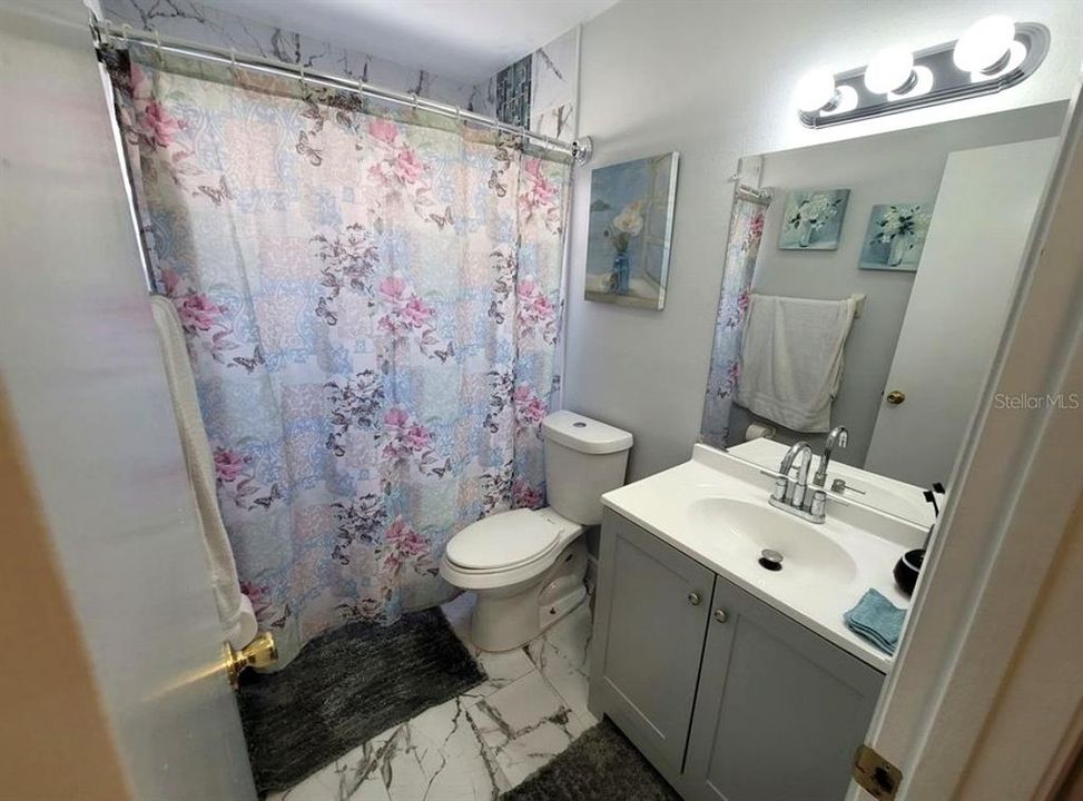 На продажу: $394,990 (3 спален, 2 ванн, 1280 Квадратных фут)