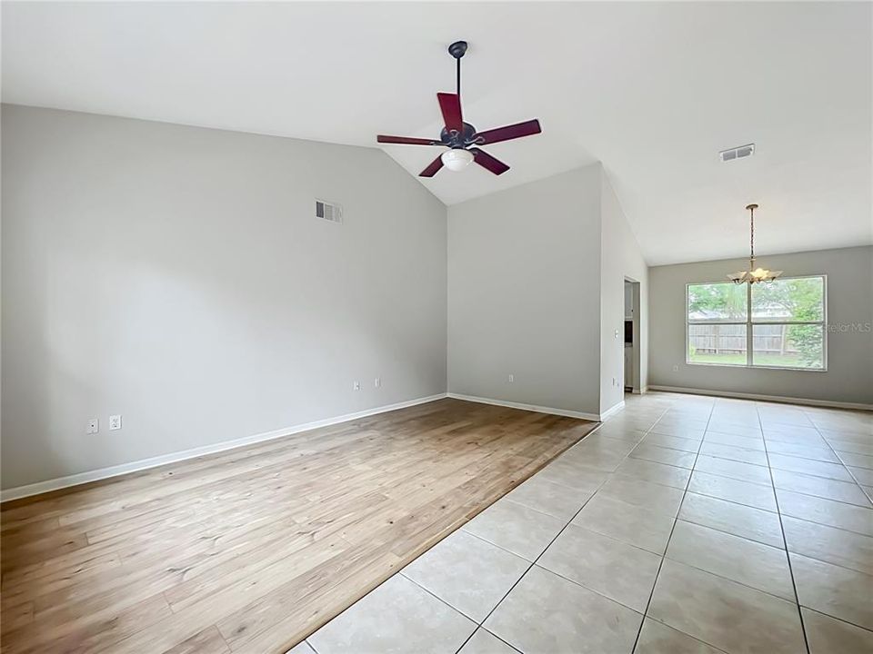 For Sale: $329,900 (3 beds, 2 baths, 1440 Square Feet)