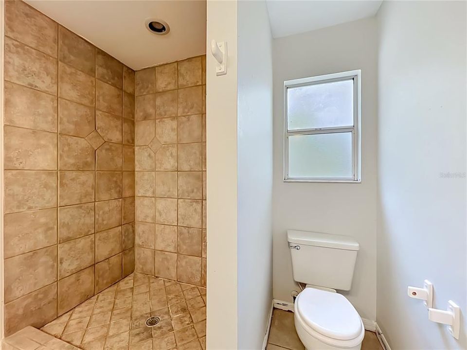 For Sale: $329,900 (3 beds, 2 baths, 1440 Square Feet)