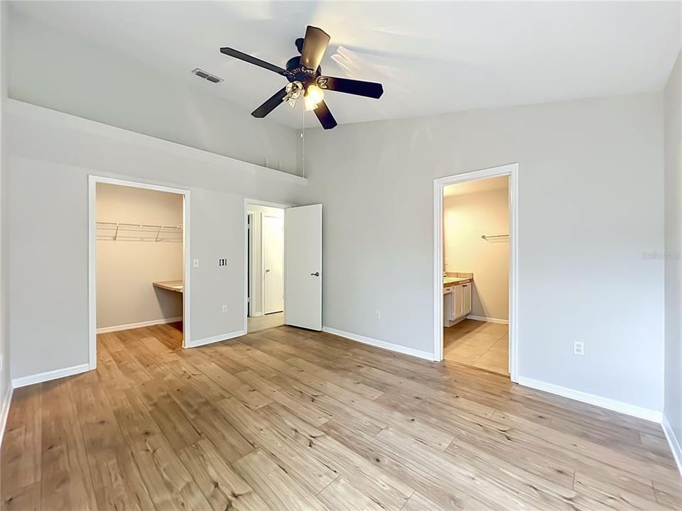 For Sale: $329,900 (3 beds, 2 baths, 1440 Square Feet)