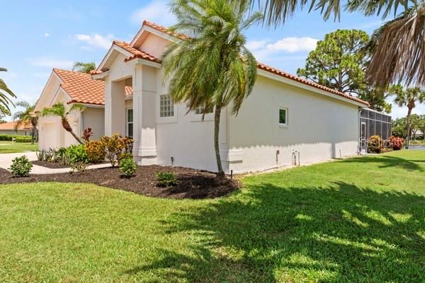 For Sale: $928,000 (4 beds, 3 baths, 2405 Square Feet)