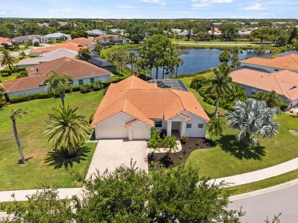 For Sale: $928,000 (4 beds, 3 baths, 2405 Square Feet)
