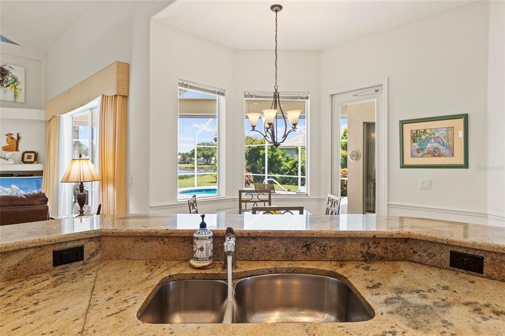 For Sale: $928,000 (4 beds, 3 baths, 2405 Square Feet)