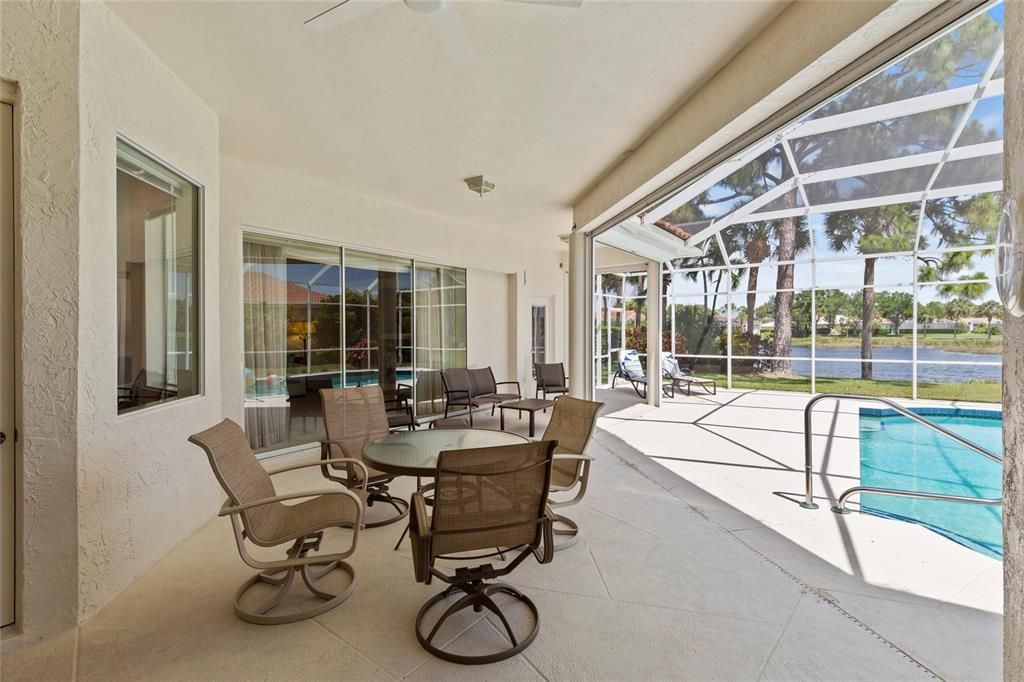 For Sale: $928,000 (4 beds, 3 baths, 2405 Square Feet)