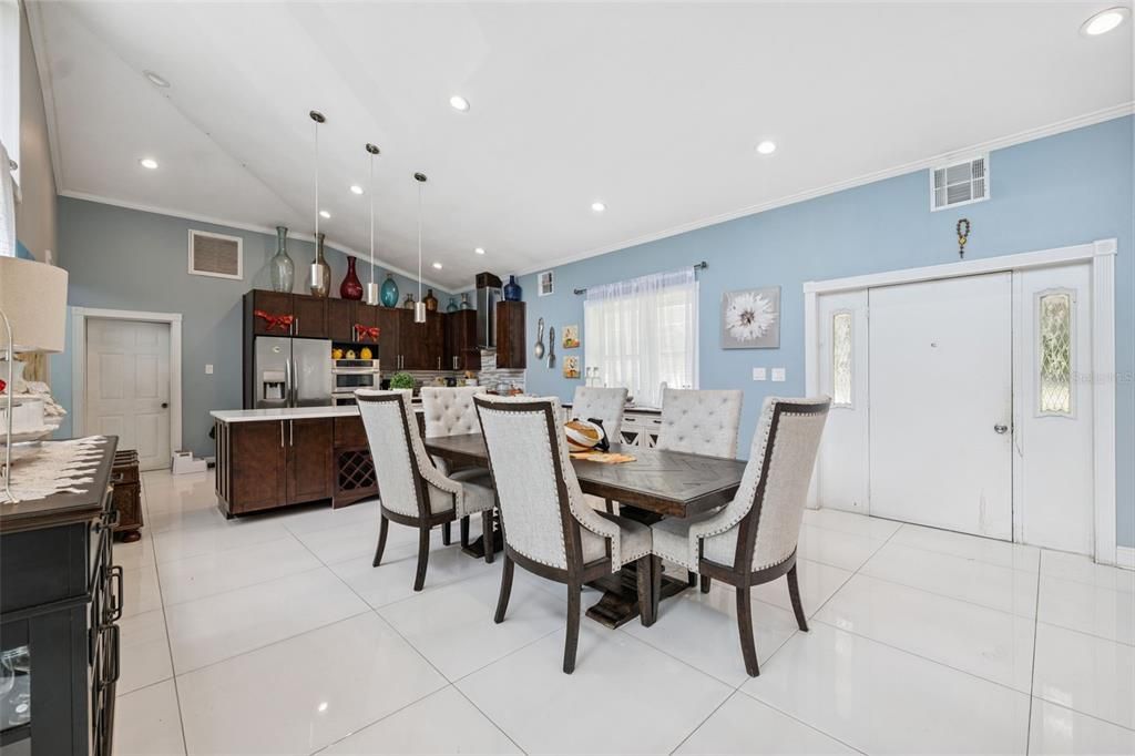 For Sale: $660,000 (4 beds, 2 baths, 2111 Square Feet)